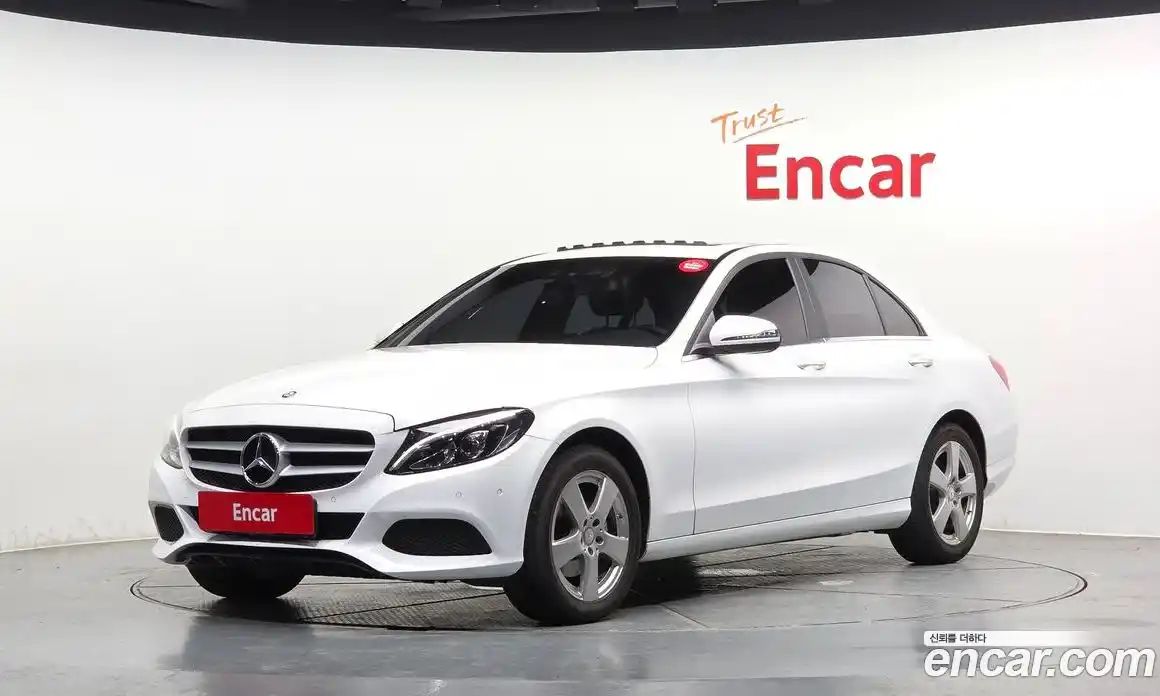 Mercedes-Benz C-Class 2016 2.0 гидро, фото 1 Mercedes-Benz C-Class 2016 2.0 гидро, фото 1