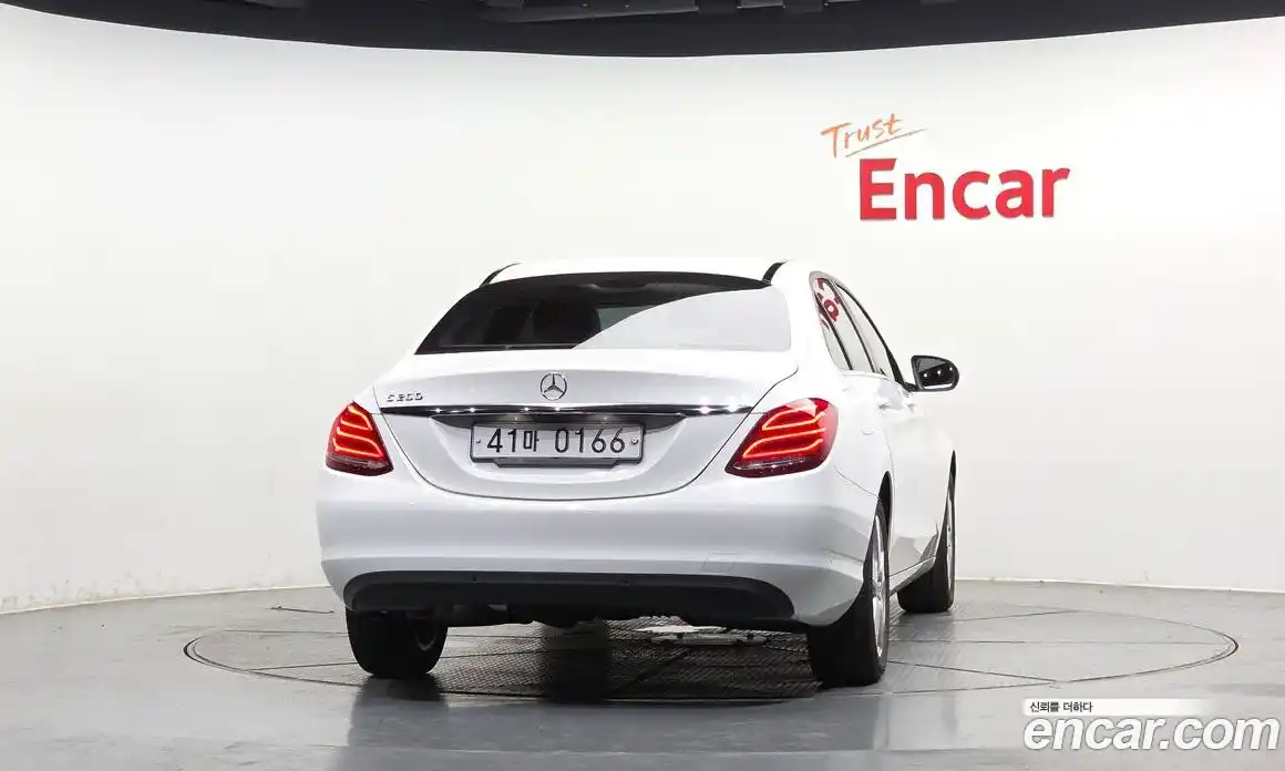 Mercedes-Benz C-Class 2016 2.0 гидро, фото 4 Mercedes-Benz C-Class 2016 2.0 гидро, фото 4