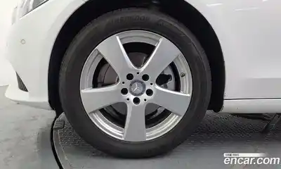 Mercedes-Benz C-Class 2016 2.0 гидро, миниатюра 5 Mercedes-Benz C-Class 2016 2.0 гидро, миниатюра 5