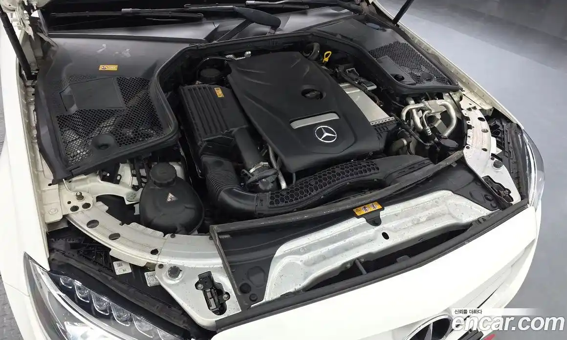 Mercedes-Benz C-Class 2016 2.0 гидро, фото 6 Mercedes-Benz C-Class 2016 2.0 гидро, фото 6