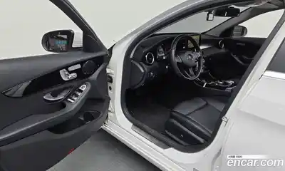 Mercedes-Benz C-Class 2016 2.0 гидро, миниатюра 10 Mercedes-Benz C-Class 2016 2.0 гидро, миниатюра 10