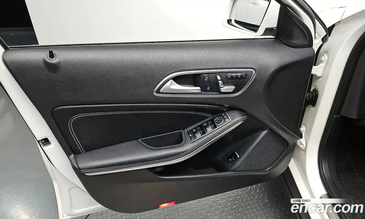 Mercedes-Benz GLA-Class 2019 2.0 гидро, фото 13 Mercedes-Benz GLA-Class 2019 2.0 гидро, фото 13