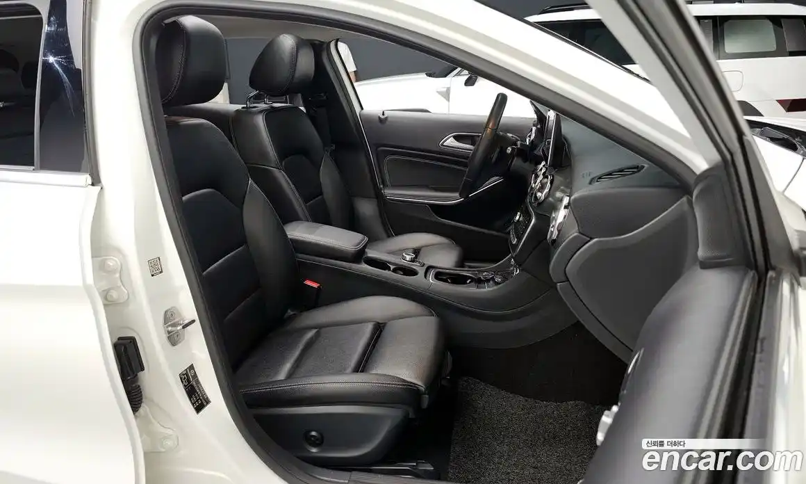 Mercedes-Benz GLA-Class 2019 2.0 гидро, фото 15 Mercedes-Benz GLA-Class 2019 2.0 гидро, фото 15