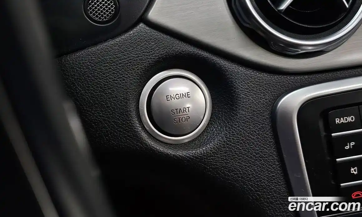 Mercedes-Benz GLA-Class 2019 2.0 гидро, фото 26 Mercedes-Benz GLA-Class 2019 2.0 гидро, фото 26