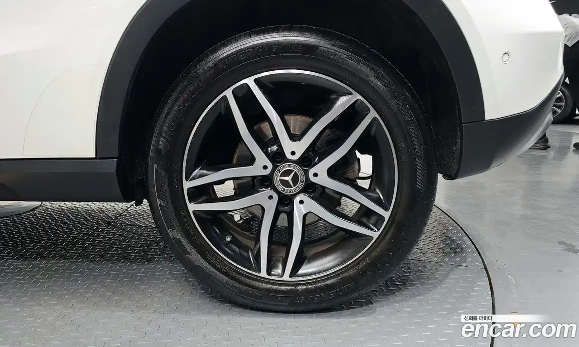 Mercedes-Benz GLA-Class 2019 2.0 гидро, фото 6 Mercedes-Benz GLA-Class 2019 2.0 гидро, фото 6