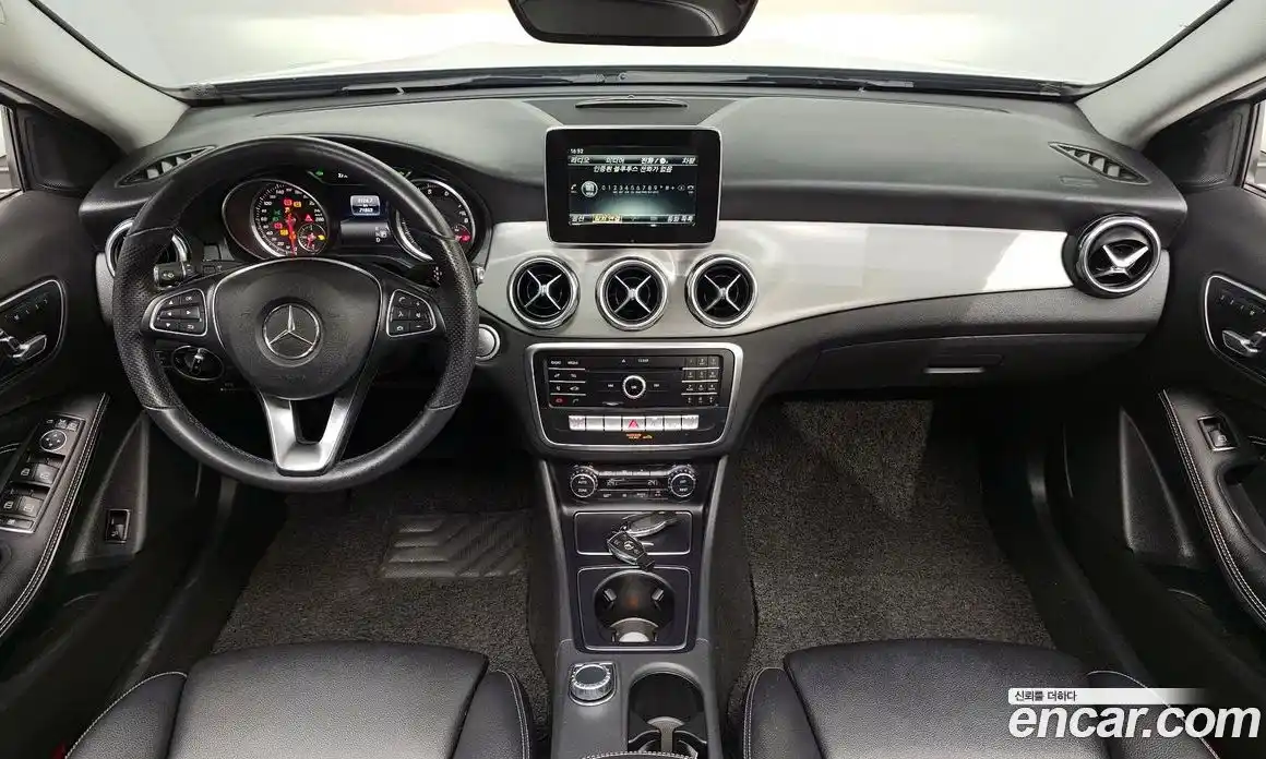 Mercedes-Benz GLA-Class 2019 2.0 гидро, фото 9 Mercedes-Benz GLA-Class 2019 2.0 гидро, фото 9