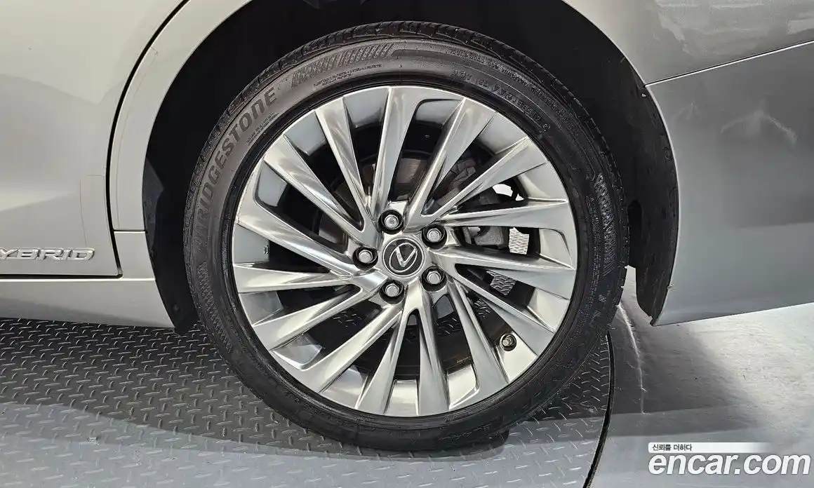 Lexus ES 2022 2.5 гидро, фото 7