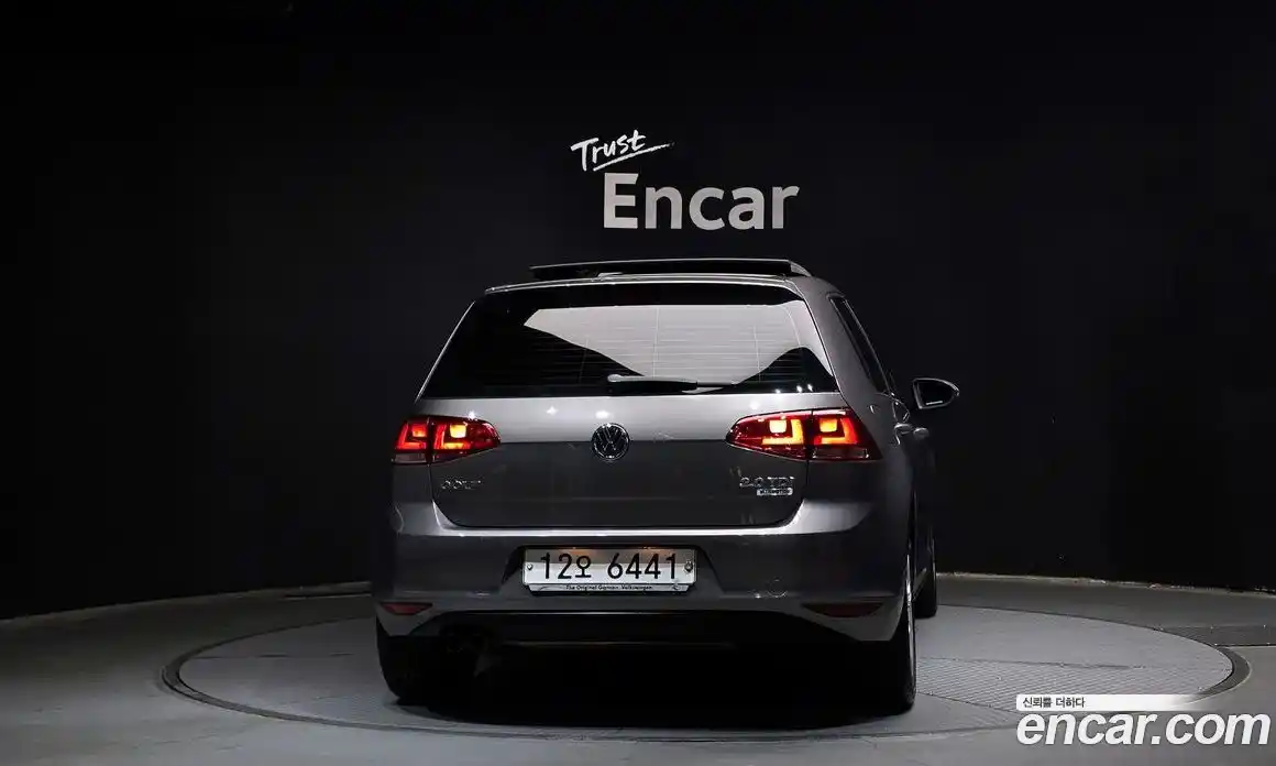 Volkswagen Golf 2015 2.0 автомат (гидро), фото 4