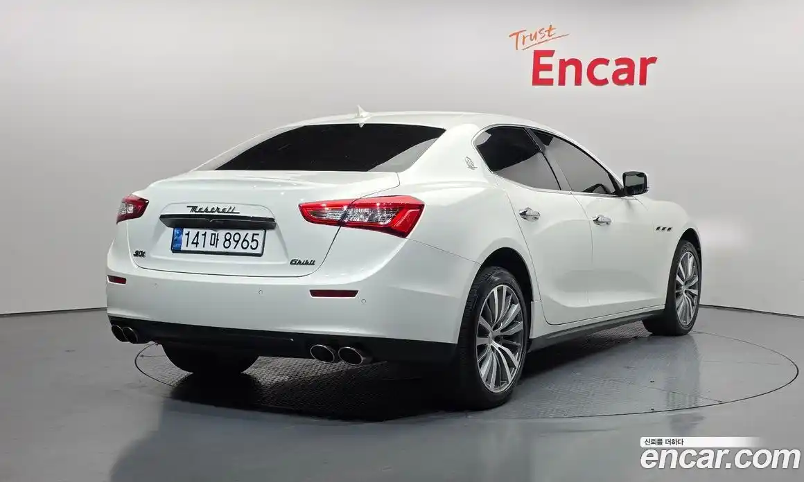 Maserati Ghibli 2014 3.0 гидро, фото 2