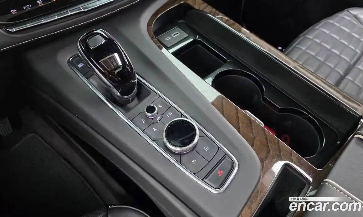 Cadillac Escalade 2023 6.2 гидро, фото 12
