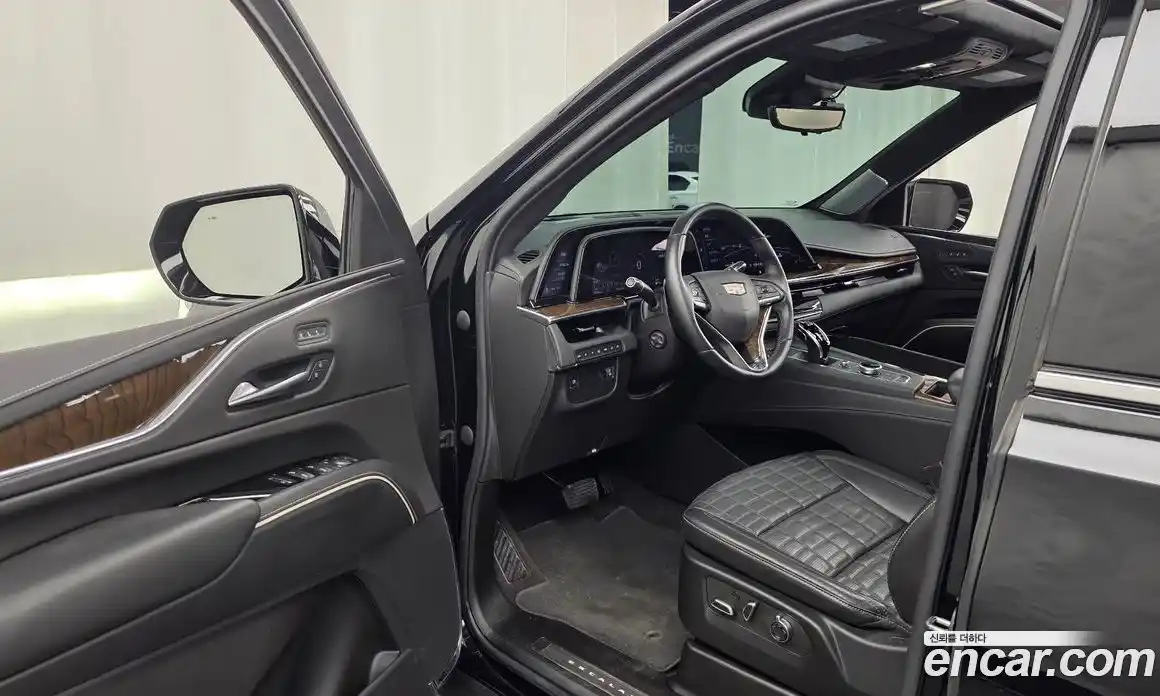 Cadillac Escalade 2023 6.2 гидро, фото 13