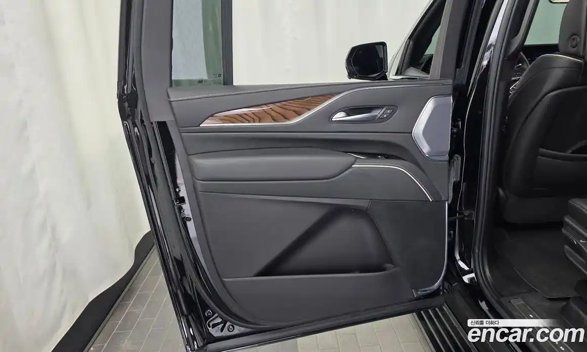 Cadillac Escalade 2023 6.2 гидро, фото 15