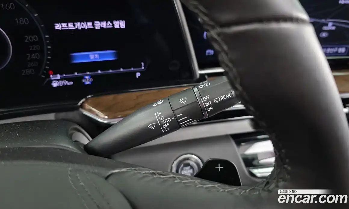 Cadillac Escalade 2023 6.2 гидро, фото 29
