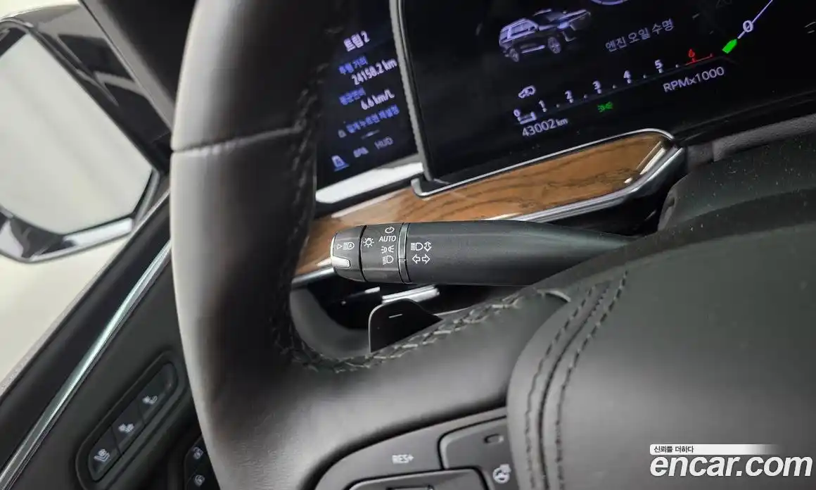 Cadillac Escalade 2023 6.2 гидро, фото 30