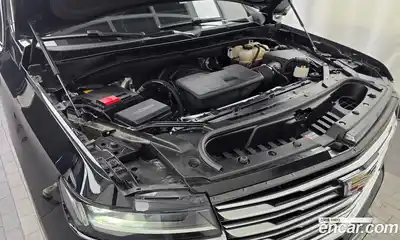 Cadillac Escalade 2023 6.2 гидро, миниатюра 6
