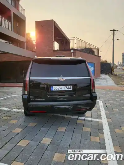 Cadillac Escalade 2018 6.2 гидро, миниатюра 4