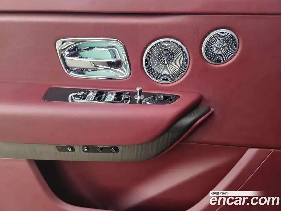 Rolls-Royce Cullinan 2022 6.7 гидро, фото 17