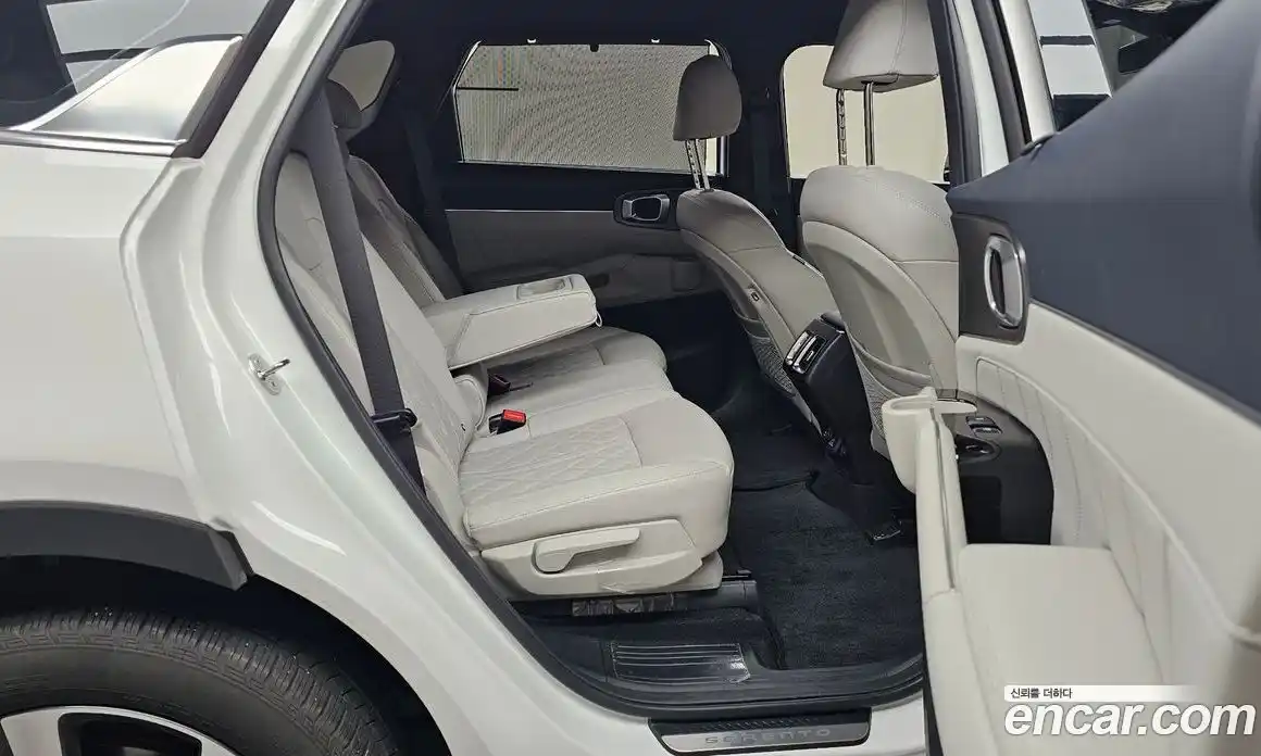 Kia Sorento 2023 1.6 автомат (гидро), фото 12