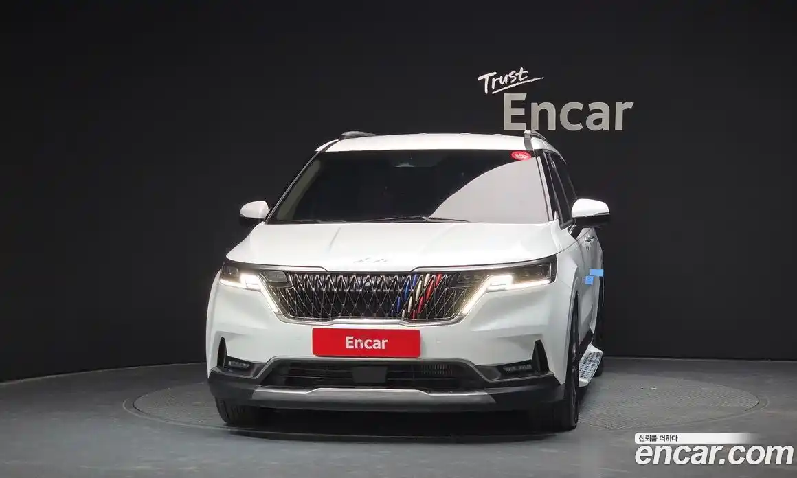 Kia Carnival 2023 2.2 автомат (гидро), фото 3