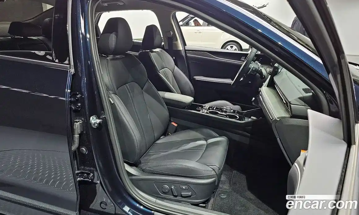 Kia K5 (Optima) 2025 2.0 автомат (гидро), фото 10