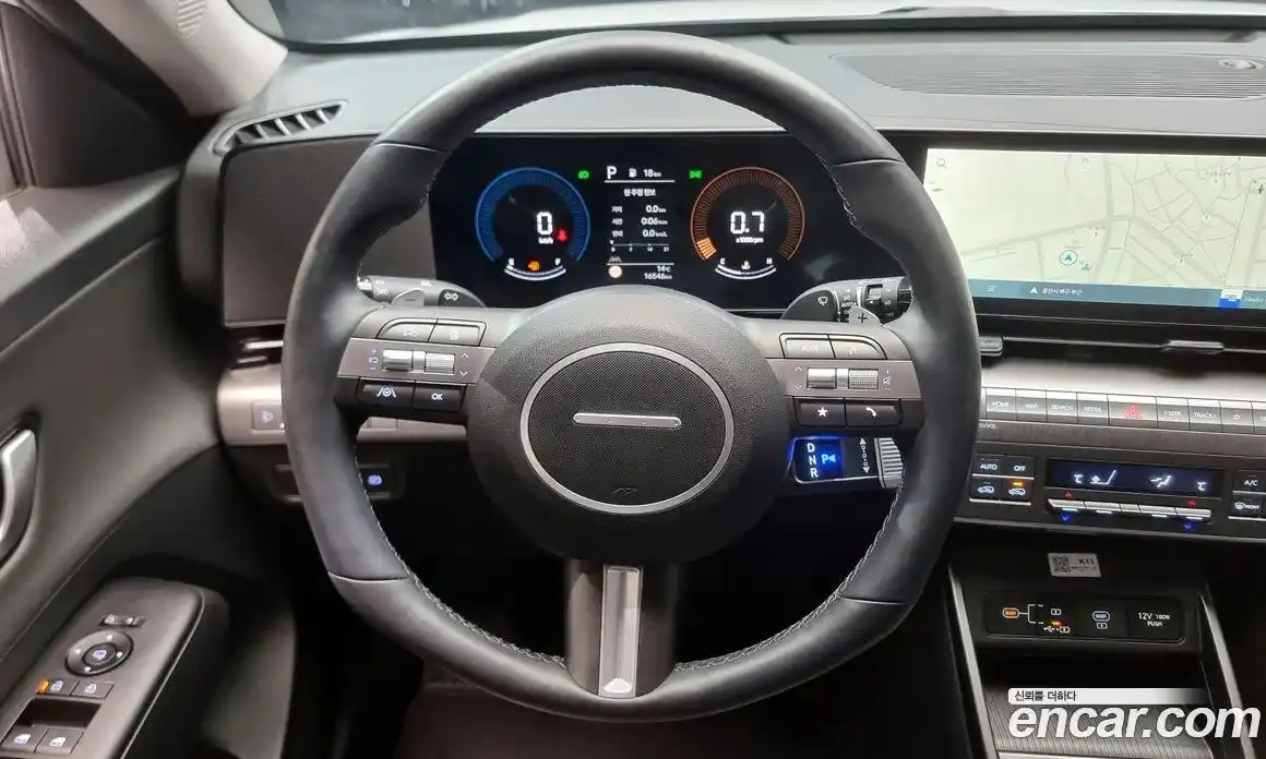 Hyundai Kona 2023 1.6 автомат (гидро), фото 15
