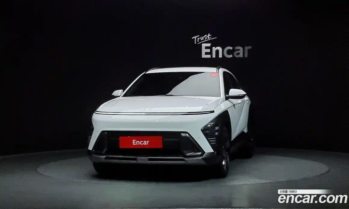 Hyundai Kona 2023 1.6 автомат (гидро), фото 3