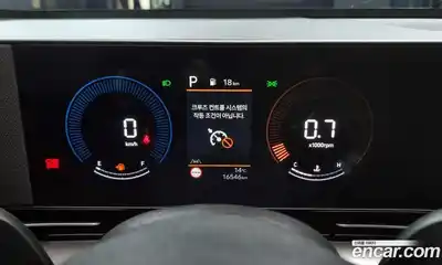 Hyundai Kona 2023 1.6 автомат (гидро), миниатюра 8