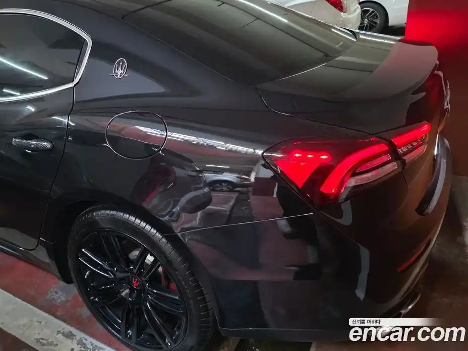 Maserati Ghibli 2015 3.0 гидро, фото 19