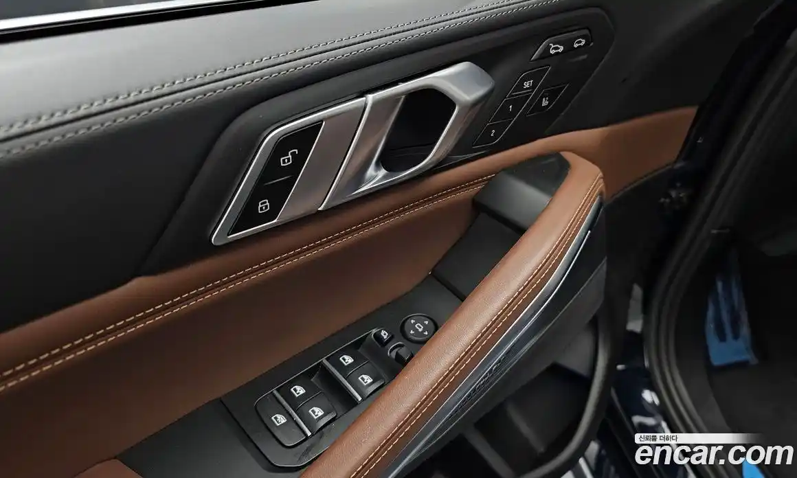 BMW X6 2022 3.0 автомат (гидро), фото 16