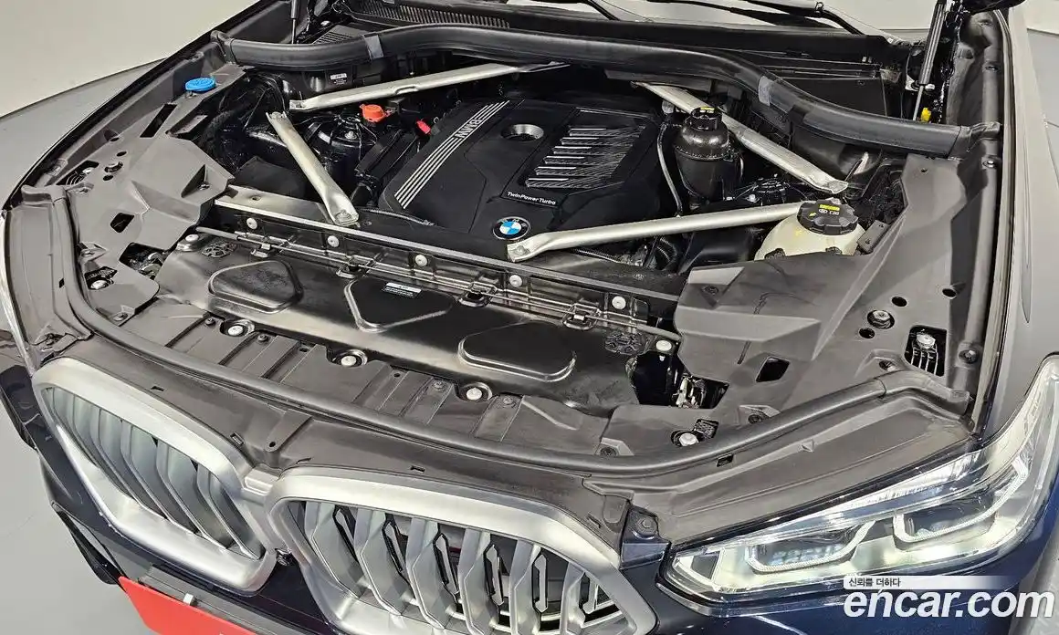 BMW X6 2022 3.0 автомат (гидро), фото 6