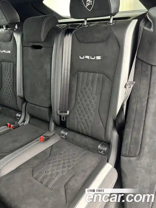 Lamborghini Urus 2024 4.0 гидро, фото 3