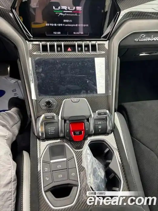 Lamborghini Urus 2024 4.0 гидро, фото 6