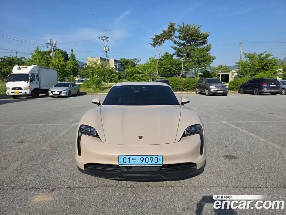 Porsche Taycan 2023 0.1 автомат (гидро), фото 3