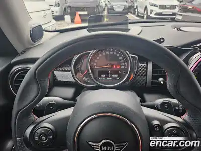 Mini Cooper 2018 2.0 автомат (гидро), миниатюра 8