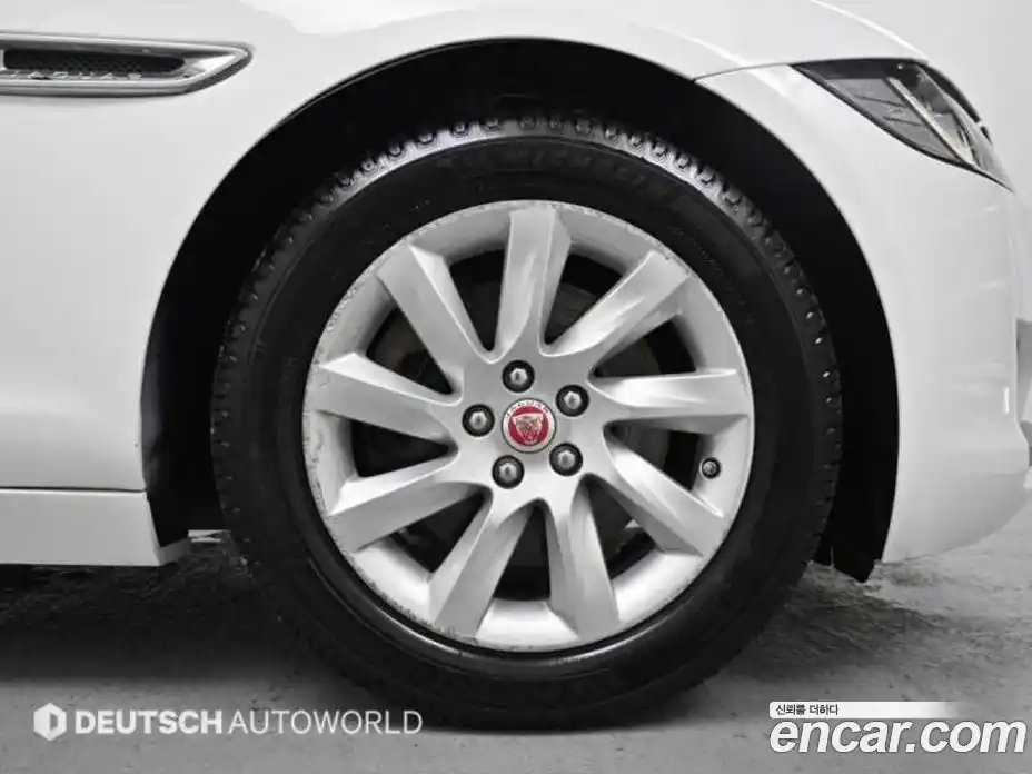 Jaguar XF 2017 2.0 гидро, фото 5