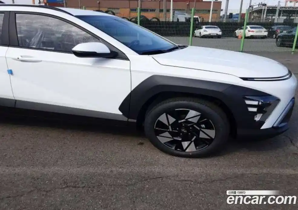 Hyundai Kona 2026 1.6 автомат (гидро), фото 8