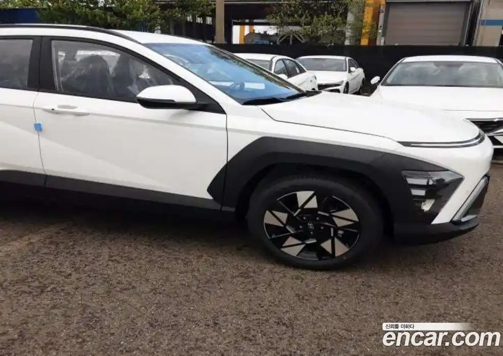 Hyundai Kona 2026 1.6 автомат (гидро), фото 11