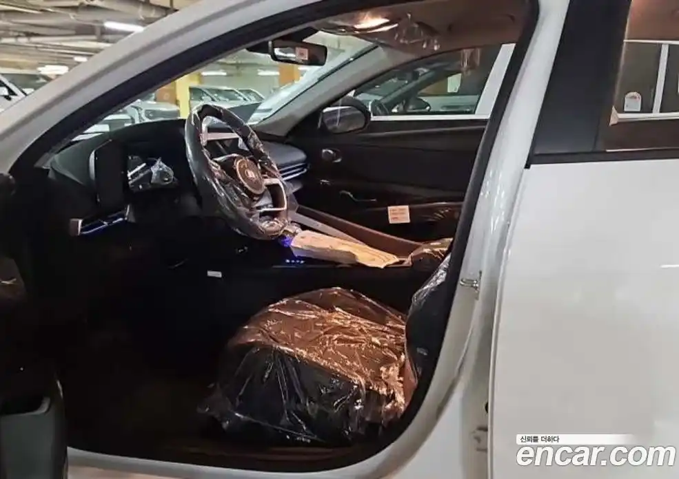 Hyundai Avante 2026 1.6 автомат (гидро), фото 4