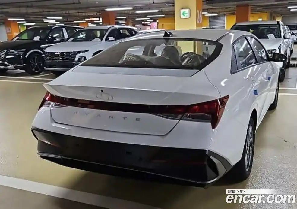 Hyundai Avante 2026 1.6 автомат (гидро), фото 6