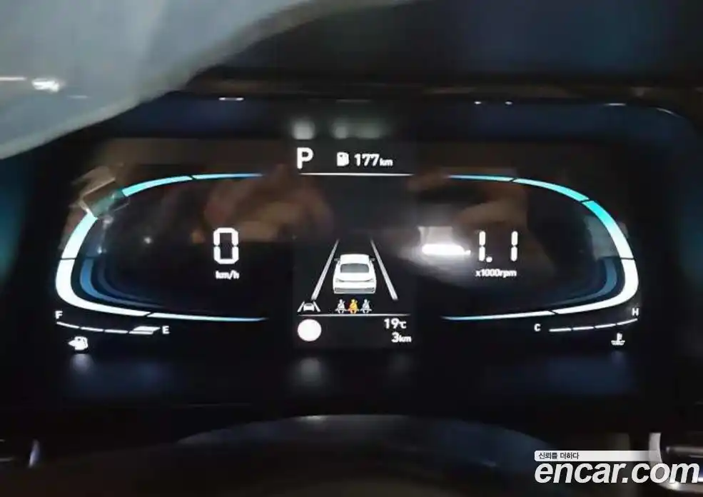 Hyundai Avante 2026 1.6 автомат (гидро), фото 7