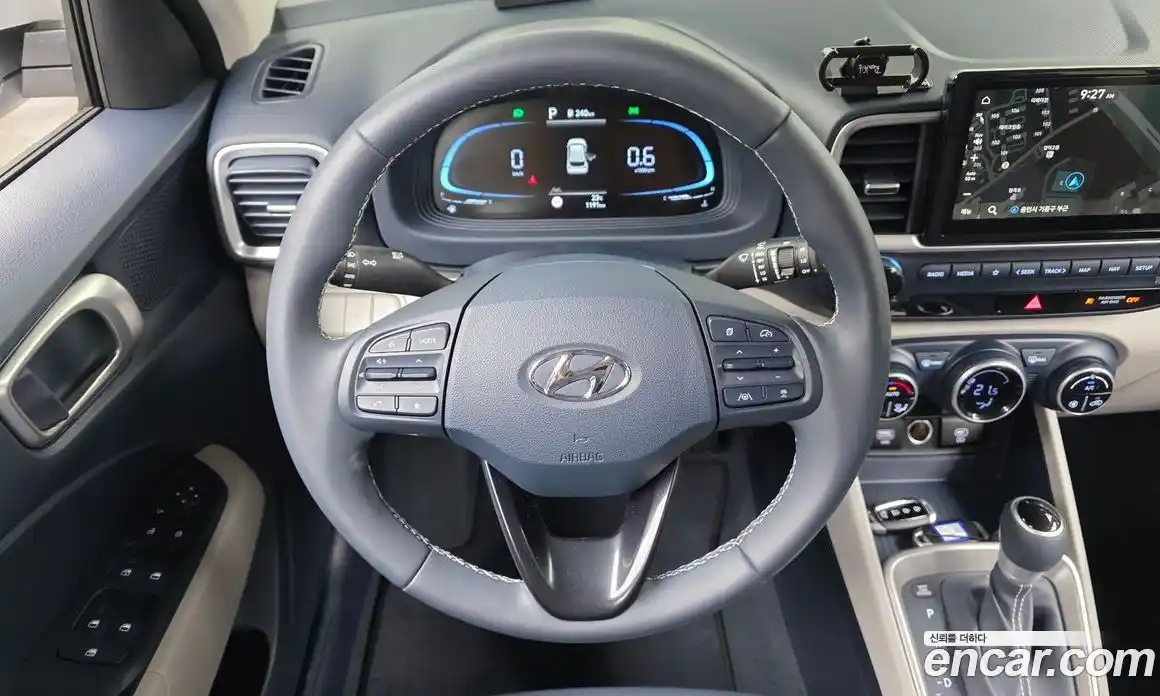 Hyundai Venue 2025 1.6 автомат (гидро), фото 20