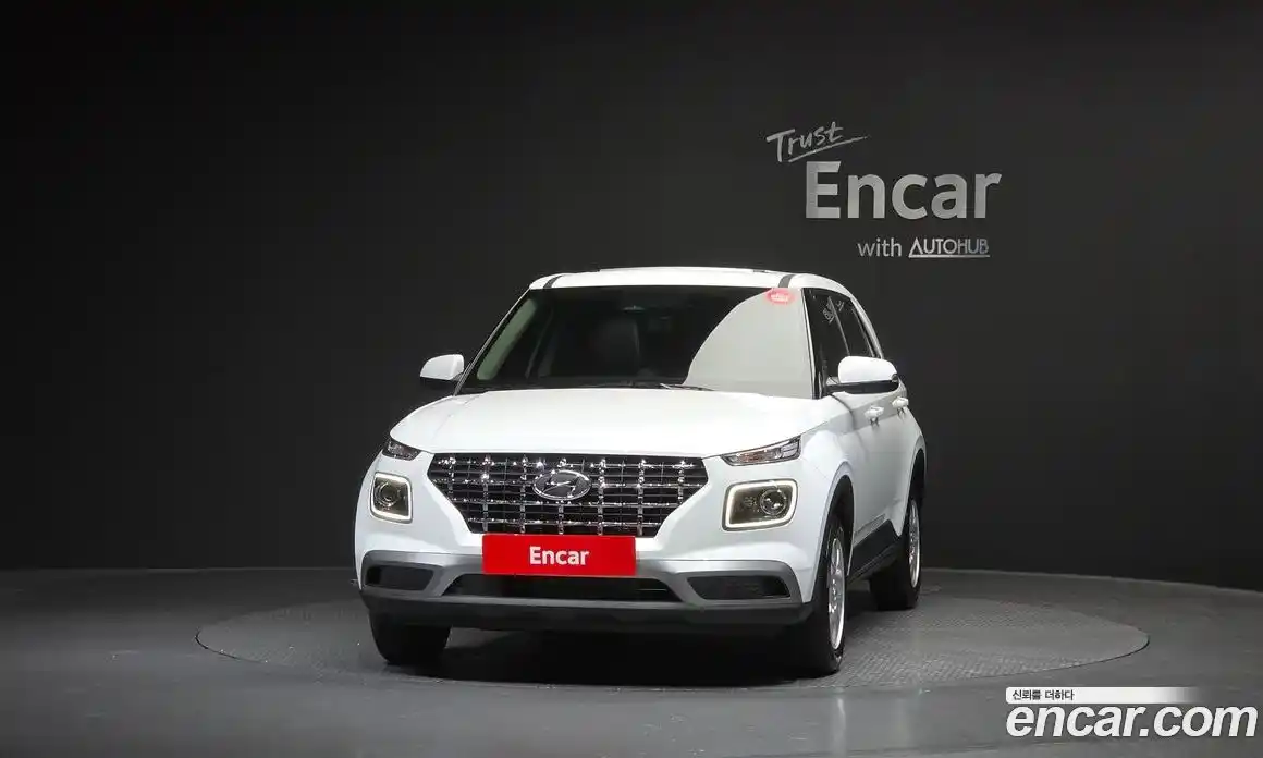 Hyundai Venue 2025 1.6 автомат (гидро), фото 3