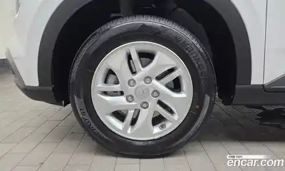 Hyundai Venue 2025 1.6 автомат (гидро), миниатюра 5