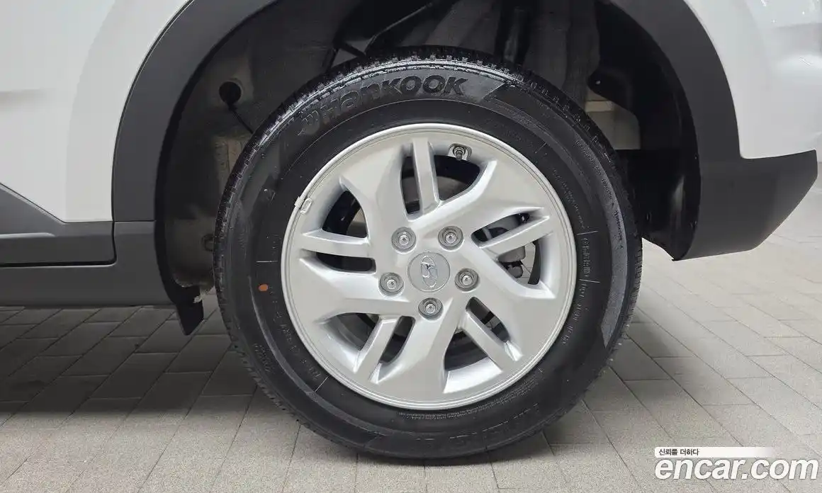 Hyundai Venue 2025 1.6 автомат (гидро), фото 7