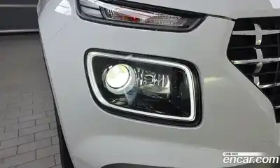 Hyundai Venue 2025 1.6 автомат (гидро), миниатюра 8