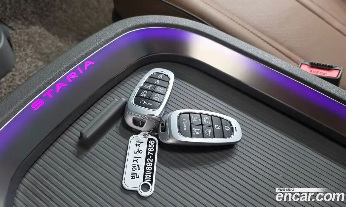 Hyundai Staria 2021 3.5 автомат (гидро), фото 21