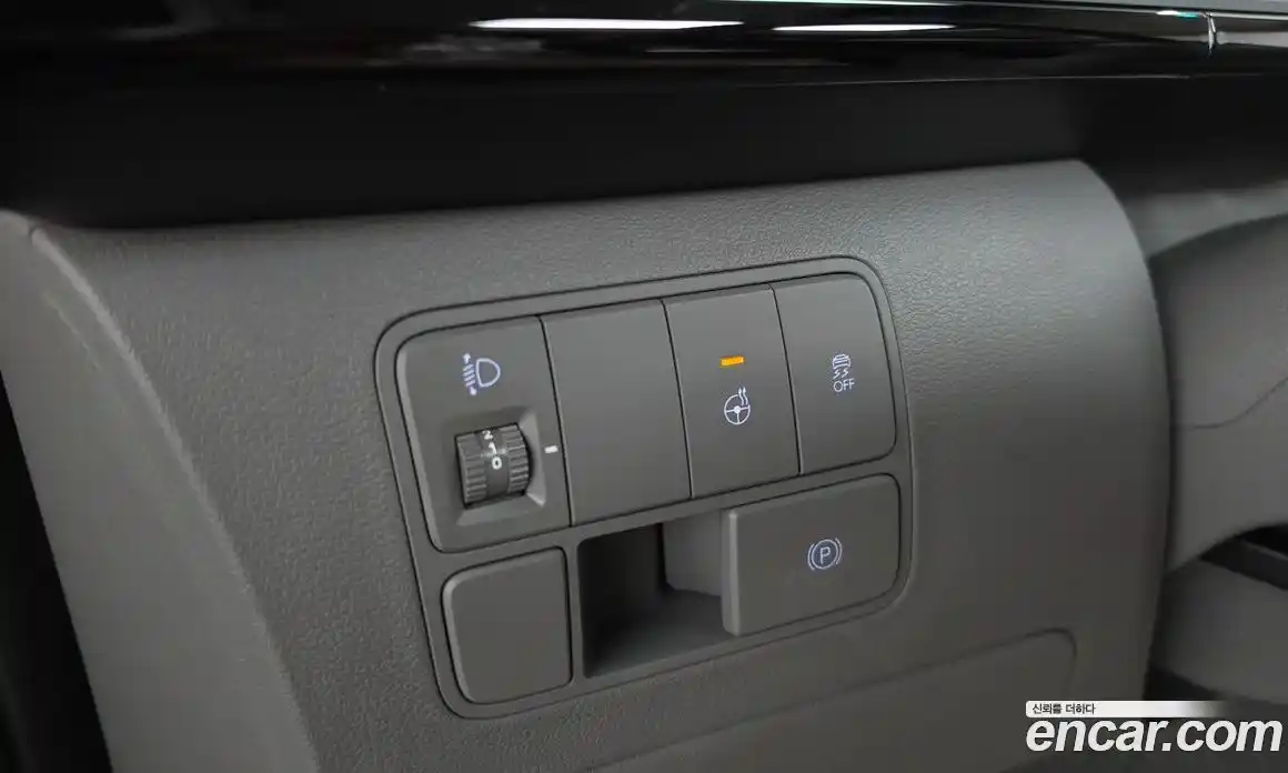 Hyundai Staria 2021 3.5 автомат (гидро), фото 28