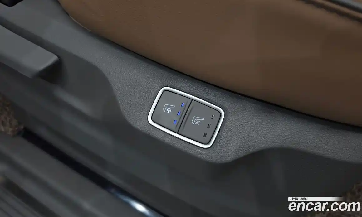 Hyundai Staria 2021 3.5 автомат (гидро), фото 35