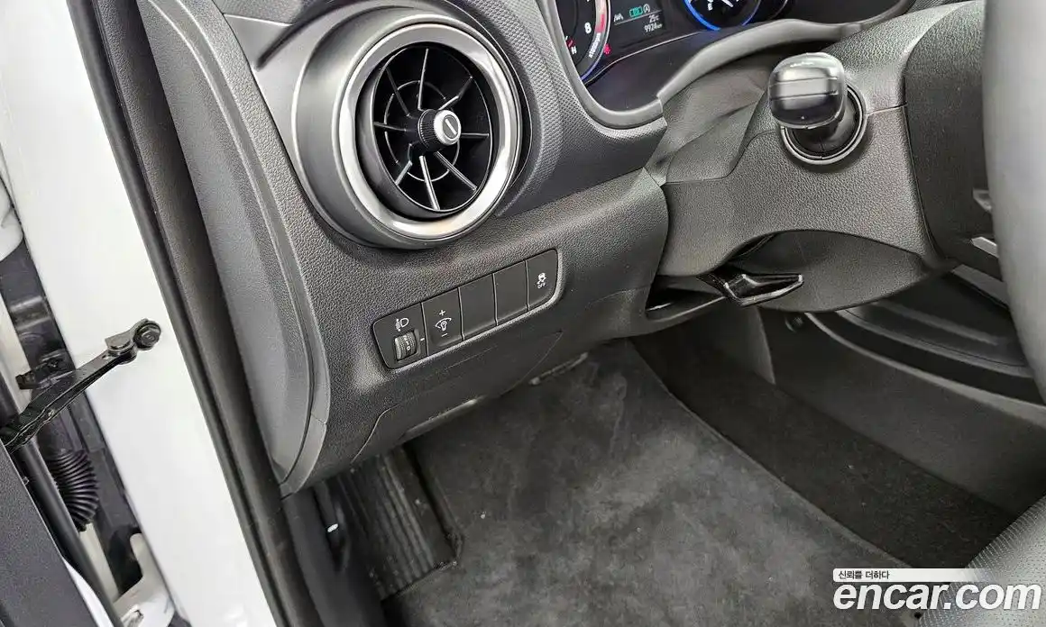 Hyundai Kona 2021 1.6 автомат (гидро), фото 16