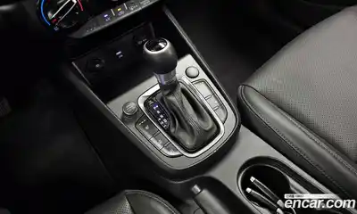 Hyundai Kona 2021 1.6 автомат (гидро), миниатюра 9
